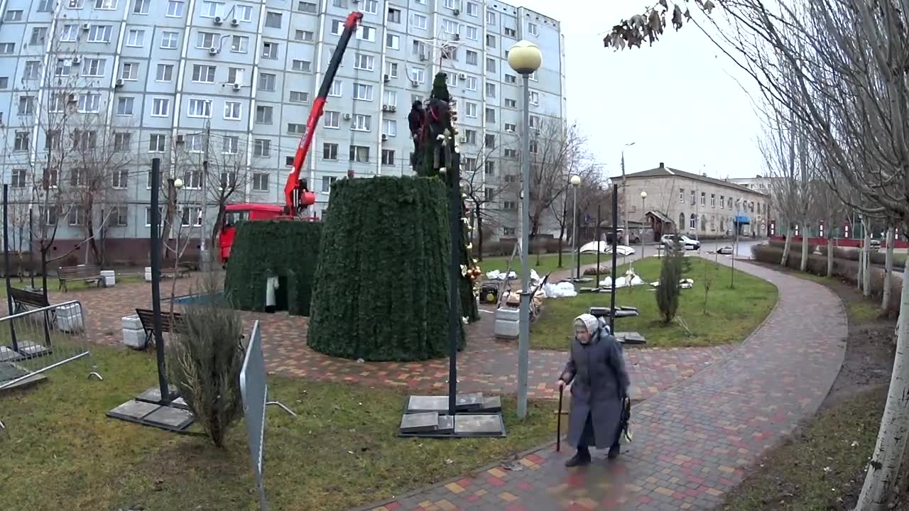 Фигура из мишуры «Мамонт»